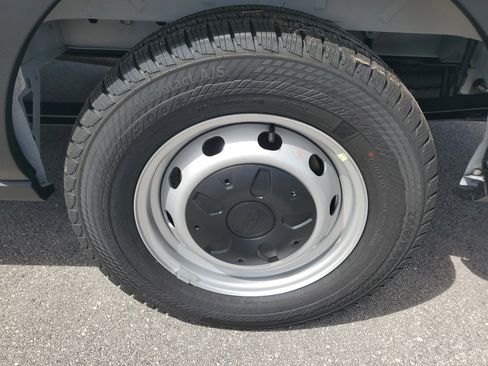 New 2026 Ford Transit 350 XL image 7