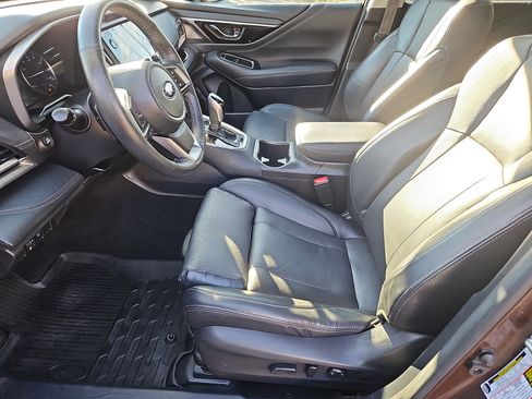 Used 2020 Subaru Outback Limited image 33