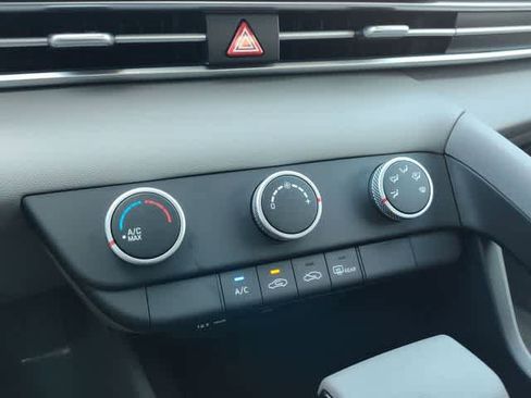 New 2026 Hyundai Elantra SE FWD image 20