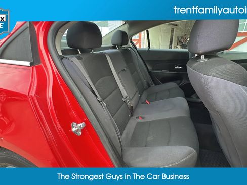 Used 2016 Chevrolet Cruze LT image 57