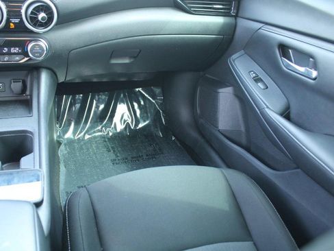 Used 2024 Nissan Sentra SV w/ All-Weather Package image 17