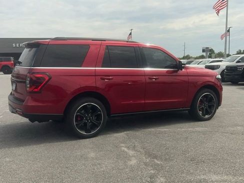 Used 2022 Ford Expedition Limited AWD/4WD image 6