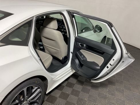 Used 2023 Honda Civic Touring image 35