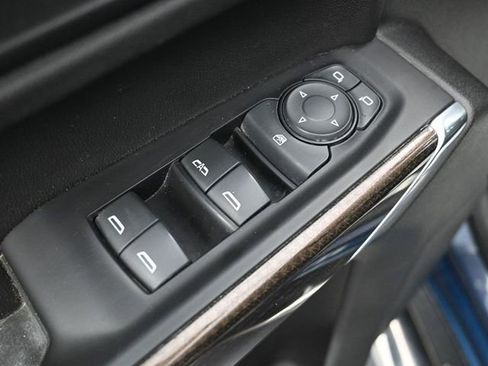Used 2019 Chevrolet Silverado 1500 LT w/ Texas Edition AWD/4WD image 12