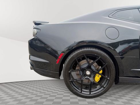 Used 2020 Chevrolet Camaro SS RWD image 27