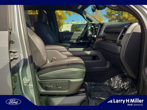 Used 2024 RAM 3500 Limited image 19