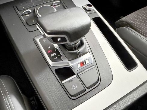 Used 2020 Audi SQ5 Premium w/ Convenience Package image 67