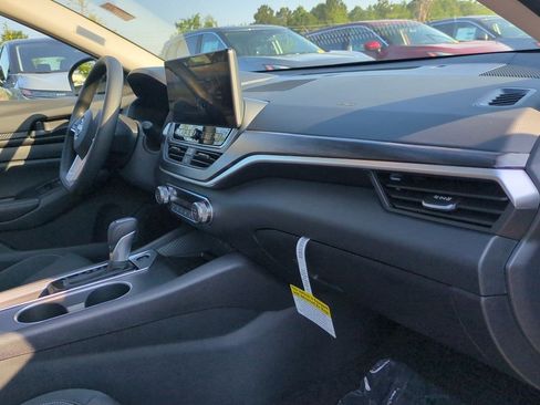 New 2026 Nissan Altima 2.5 SV w/ SV Special Edition Package FWD image 40