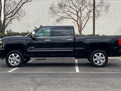 Used 2019 Chevrolet Silverado 3500 LTZ w/ Duramax Plus Package image 5