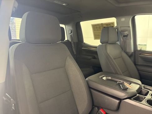 Used 2025 Chevrolet Silverado 1500 LT image 28