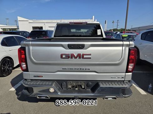 Used 2022 GMC Sierra 1500 SLE w/ X31 Off-Road Package AWD/4WD image 6