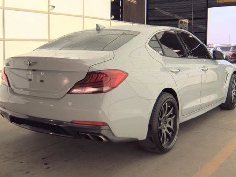 Used 2019 Genesis G70 2.0T Sport image 4