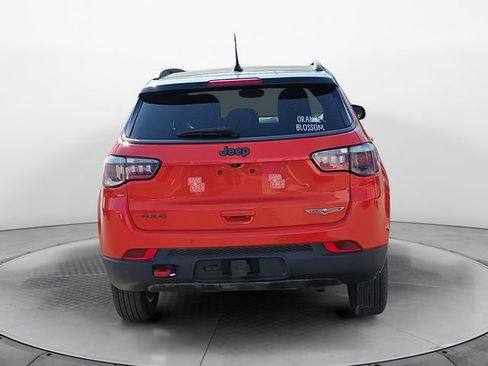 Used 2018 Jeep Compass Trailhawk w/ Leather Interior Group AWD/4WD image 4