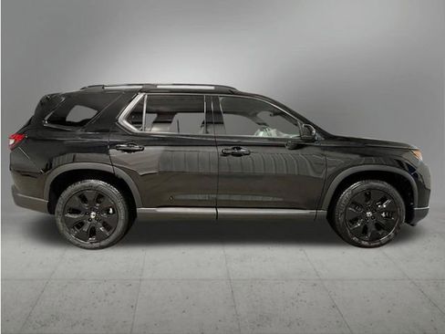 New 2026 Honda Pilot Black Edition image 8