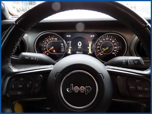 Certified 2021 Jeep Wrangler Willys image 12