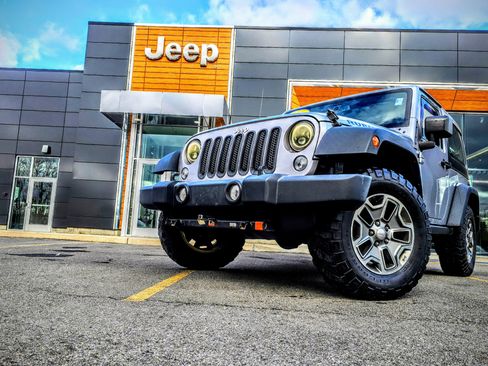 Used 2016 Jeep Wrangler Rubicon w/ Dual Top Group image 1