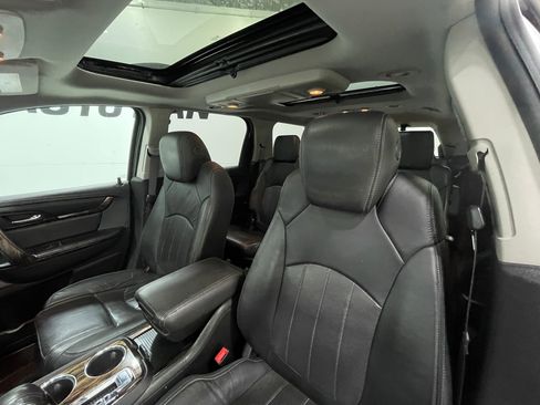 Used 2015 GMC Acadia Denali image 13
