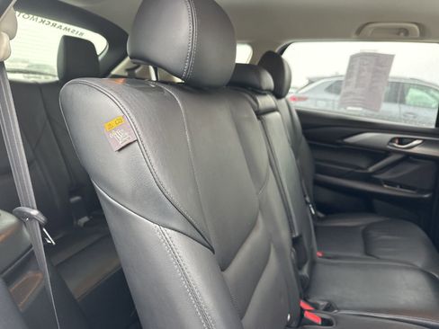 Used 2018 MAZDA CX-9 Touring image 33