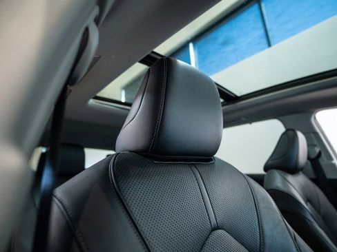 Certified 2025 Toyota Grand Highlander AWD image 15