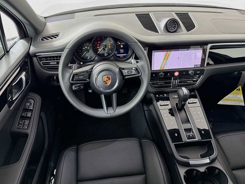 New 2026 Porsche Macan image 25