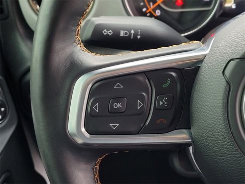 Used 2021 Jeep Gladiator Overland image 25
