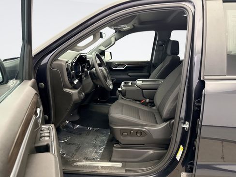 Used 2022 Chevrolet Silverado 1500 LT image 10