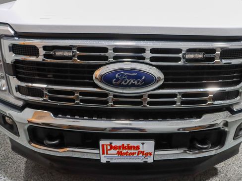 Used 2024 Ford F250 XLT w/ FX4 Off-Road Package AWD/4WD image 4
