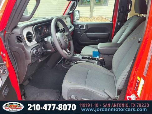 Used 2025 Jeep Wrangler Unlimited Sport AWD/4WD image 17