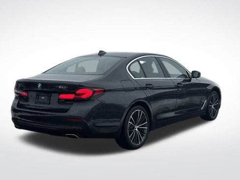 Used 2023 BMW 540i xDrive w/ Premium Package image 5