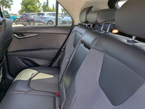 Certified 2024 Kia Niro EX FWD image 18
