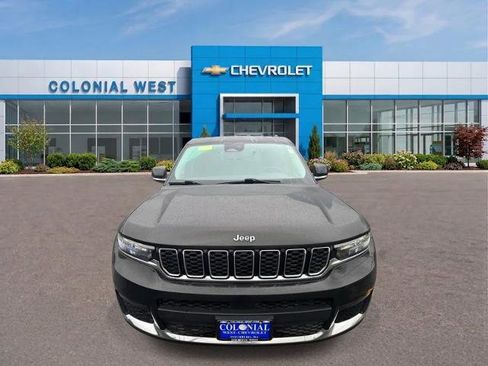 Used 2023 Jeep Grand Cherokee L Limited w/ Trailer Tow Group (B) AWD/4WD image 17