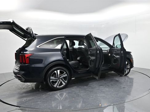 Certified 2023 Kia Sorento EX image 55