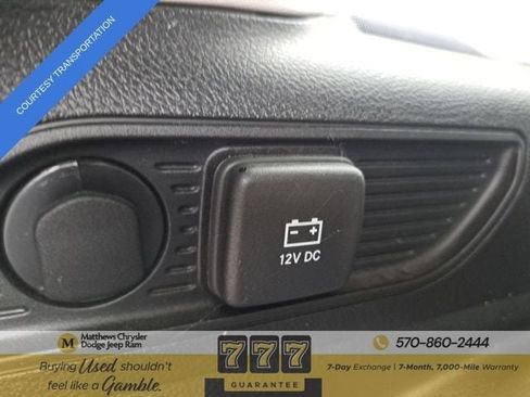 Certified 2023 Jeep Grand Cherokee Limited w/ Black Appearance Package image 14