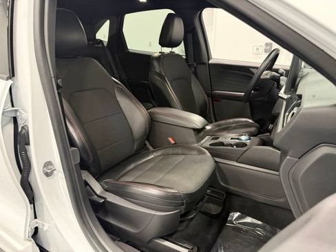 Certified 2023 Ford Escape ST-Line w/ Tech Pack #1 FWD image 36