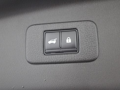 Used 2021 Nissan Armada SL w/ Midnight Edition Package image 23