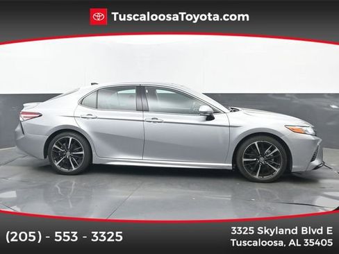 Used 2020 Toyota Camry XSE image 1