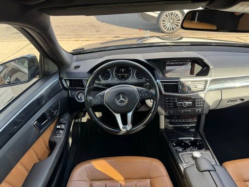 Used 2013 Mercedes-Benz E 350 4MATIC Wagon image 26