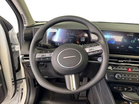 New 2026 Hyundai Tucson SE FWD image 12