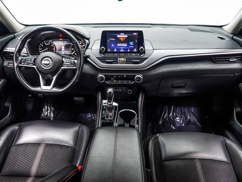 Used 2024 Nissan Altima 2.5 SR FWD image 5