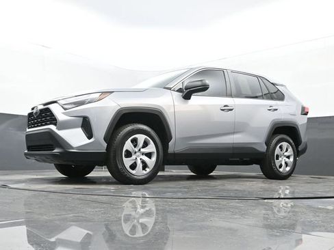 Used 2024 Toyota RAV4 LE image 26