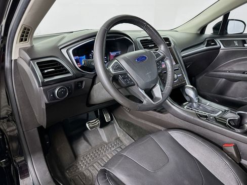 Used 2016 Ford Fusion Titanium image 10