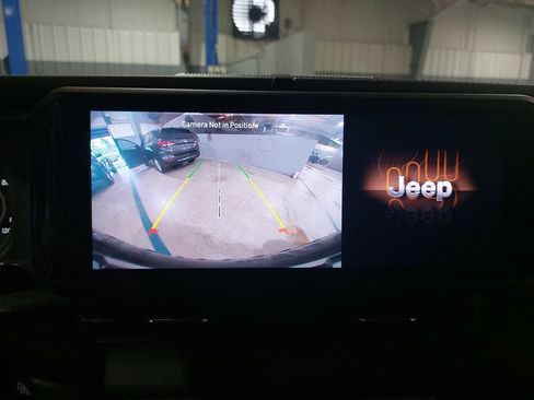 Used 2024 Jeep Wrangler Unlimited Rubicon w/ Safety Group AWD/4WD image 24