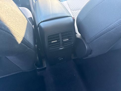 Used 2022 Ford Escape SE w/ Convenience Package image 16