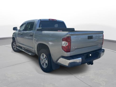 Used 2016 Toyota Tundra SR5 w/ SR5 Upgrade Package AWD/4WD image 8