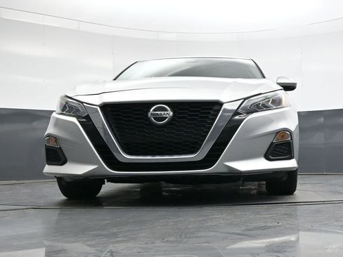 Used 2022 Nissan Altima 2.5 SV w/ SV Premium Package image 39