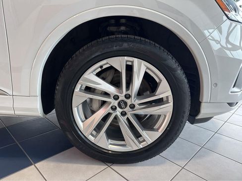 Used 2021 Audi Q7 3.0T Premium w/ Convenience Package AWD/4WD image 7