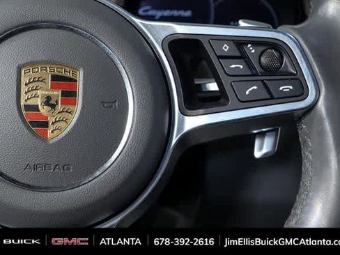Used 2021 Porsche Cayenne image 13