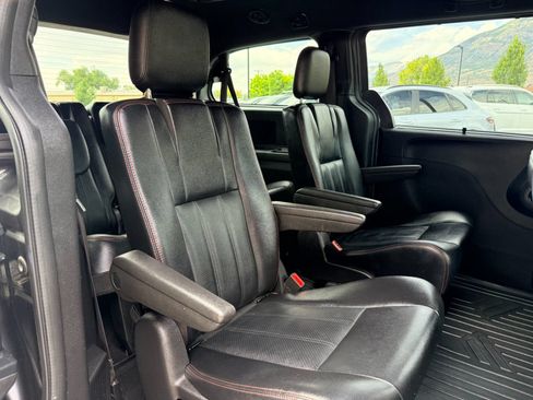 Used 2019 Dodge Grand Caravan GT FWD image 22