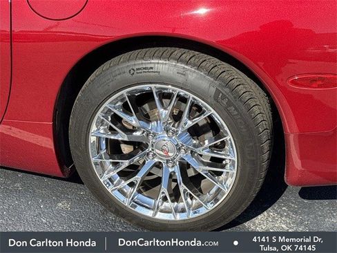 Used 2004 Chevrolet Corvette Base w/ Preferred Equipment Group image 12