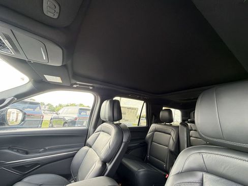 New 2026 Lincoln Navigator Reserve AWD/4WD image 22